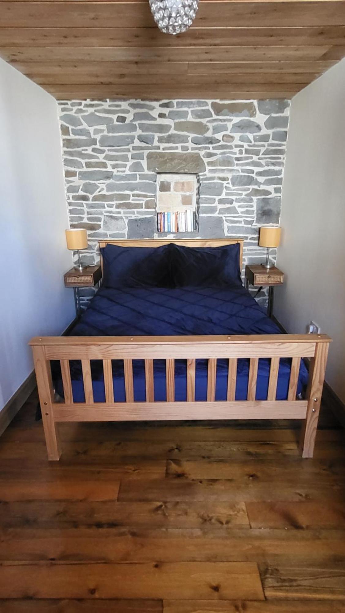 Ty Taf 2 Bed Cottage With Deck & Easy Transport Links Cardiff Bagian luar foto